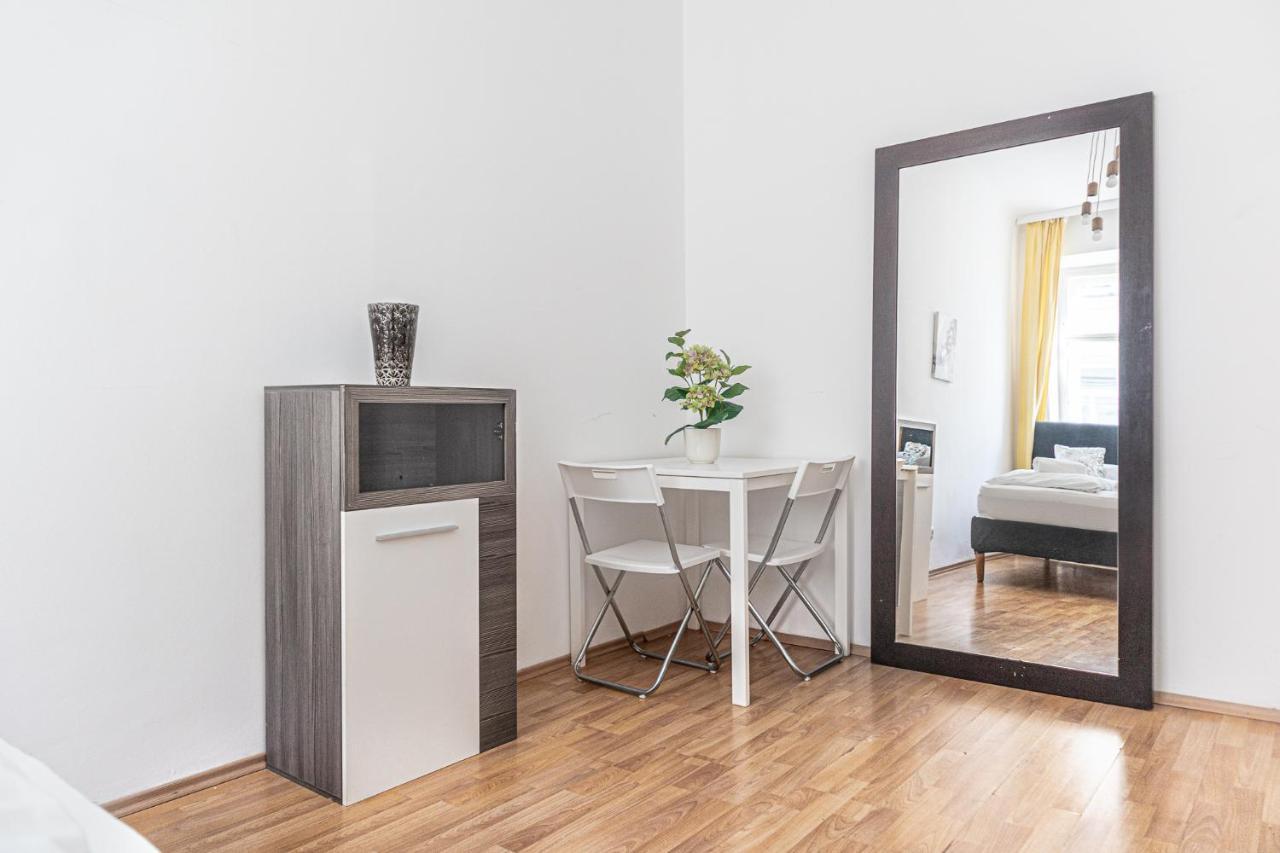 Central Belvedere 3Br Shared Apartment - 12 Min From City Center Vienna Exterior photo